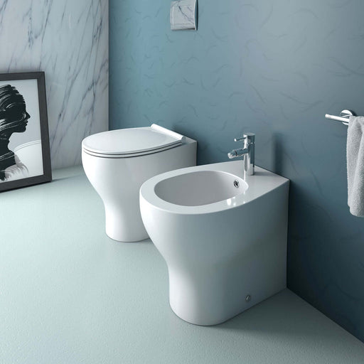 Sanitari filomuro senza brida Innova Denver wc
