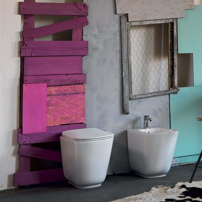 Wc filomuro senza brida 54x35 cm collezione Tribeca Kerasan con sedile soft close