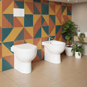 Coppia di sanitari filomuro Claim di Linpha Sanitary cm 37