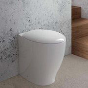 Sanitari filomuro moderni Domus Falerii modello Mascalzone con sedile SoftClose