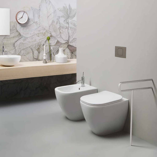 Santari filomuro serie Forever h48 Terza Età in ceramica bianca con coprivaso chiusura softclose- Disegno Ceramica