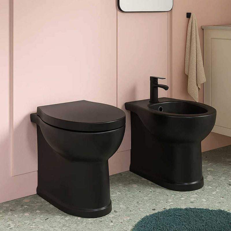 Sanitari filomuro con scarico universale e sedile soft close serie Isola cm 48x38- Nero Opaco