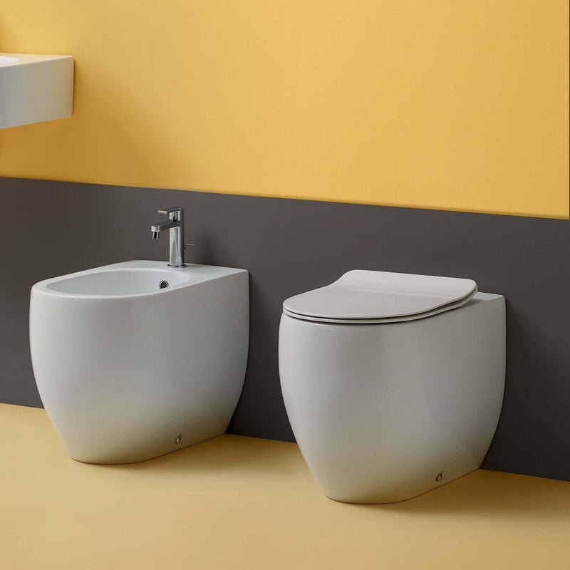 Sanitari filomuro scarico traslato 55x37 cm h50 collezione Flo Kerasan con sedile soft close