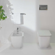 WC filomuro Ideal Standard modello Strada II 56x37 cm con sedile tradizionale