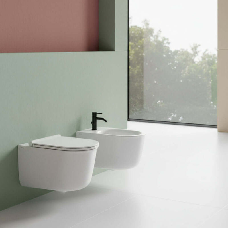 Coppia sanitari sospesi Ceramica Dolomite modello Mayka 55,5x36 cm con sedile Softclose