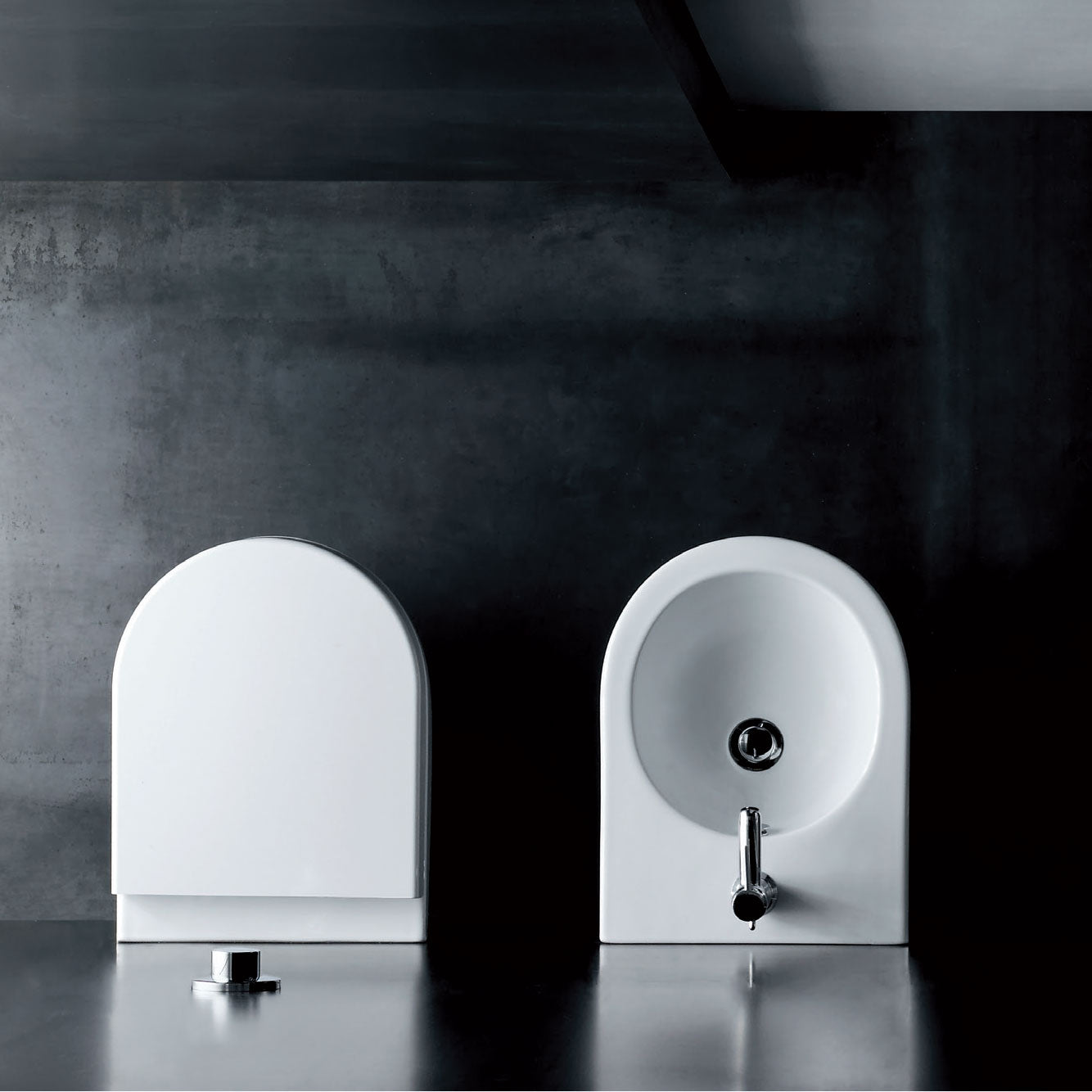 Sanitari sospesi Ceramica Azzurra serie Nuvola con sedile soft-close 46x35x24