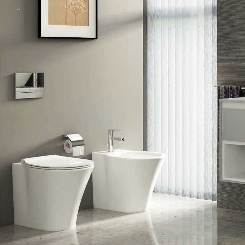 Sanitari Filo Muro Ideal Standard Connect Air AquaBlade con scarico traslato e Sedile soft close