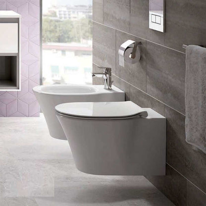 Sanitari Sospesi Ideal Standard Connect Air con AquaBlade con sedile soft close