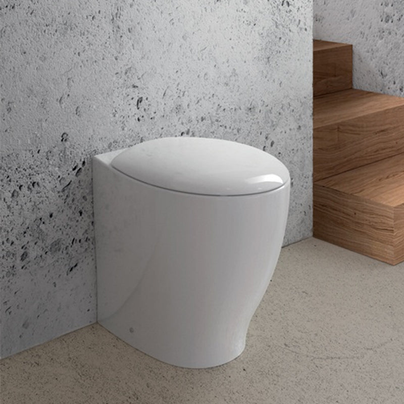 WC filo muro con profonditàÂ ridotta - Domus Falerii Mascalzone con sedile Soft Close