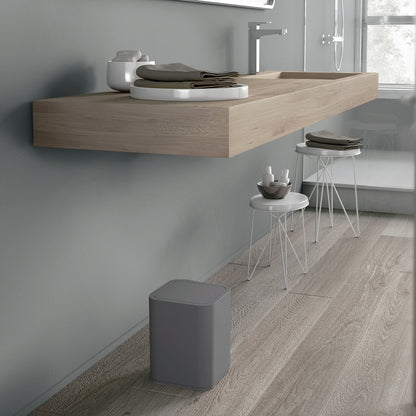Portarifiuti 8 lt da appoggio Gedy serie Seventy - Grigio by CeramicStore | Lo specialista del tuo bagno