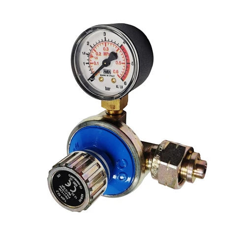 Riduttore gas primo stadio 12 kg/h con manometro mod. ap52 12 kg/h