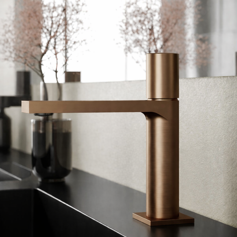 Miscelatore lavabo RubiFlux serie Sculpt con leva liscia - Bronzo