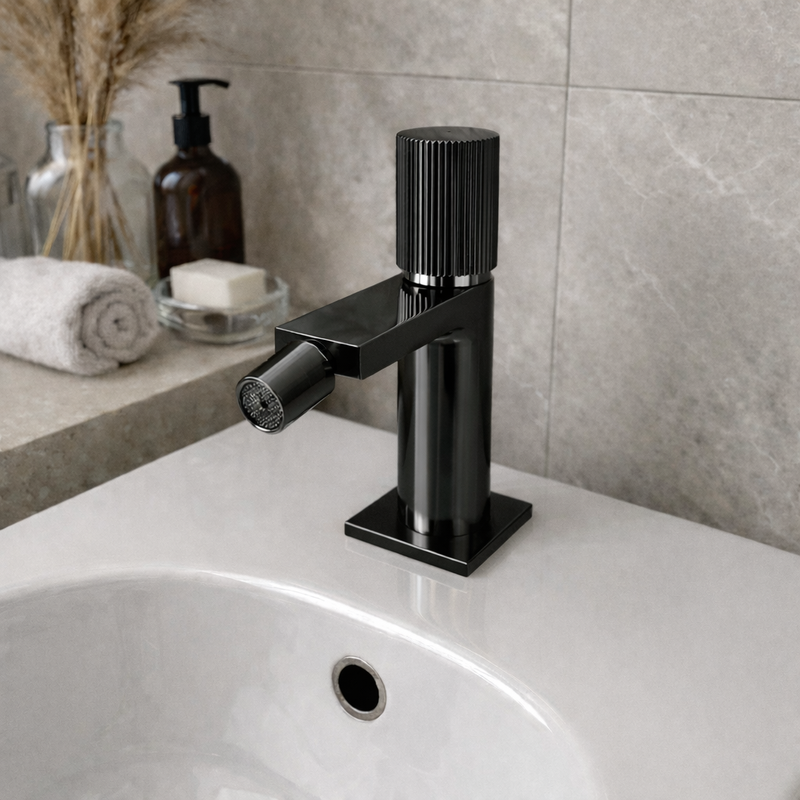 Miscelatore bidet RubiFlux Sculpt con leva rigata - Nero lucido