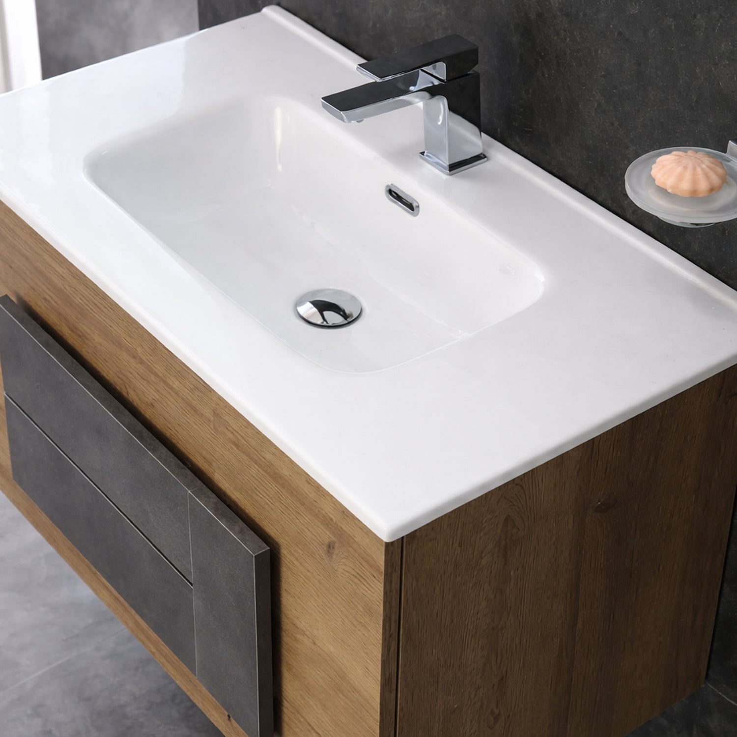 Mobile Bagno Sospeso con Consolle in Ceramica e Specchio Tondo – Collezione Metra