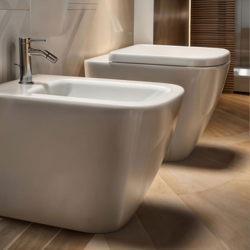 Sanitari filo parete Senza Brida RimLS+ Ideal Standard I.life B bianco lucido WC+Bidet+Sedile Soft Close (T461601+T461701+T468301)