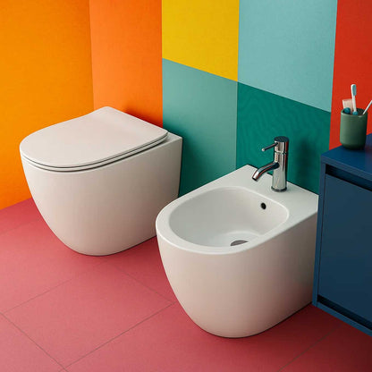 Wall-mounted rimless toilet with Soft Close BathCore toilet seat Aria series 52x37 x H40.5 cm - Glossy White