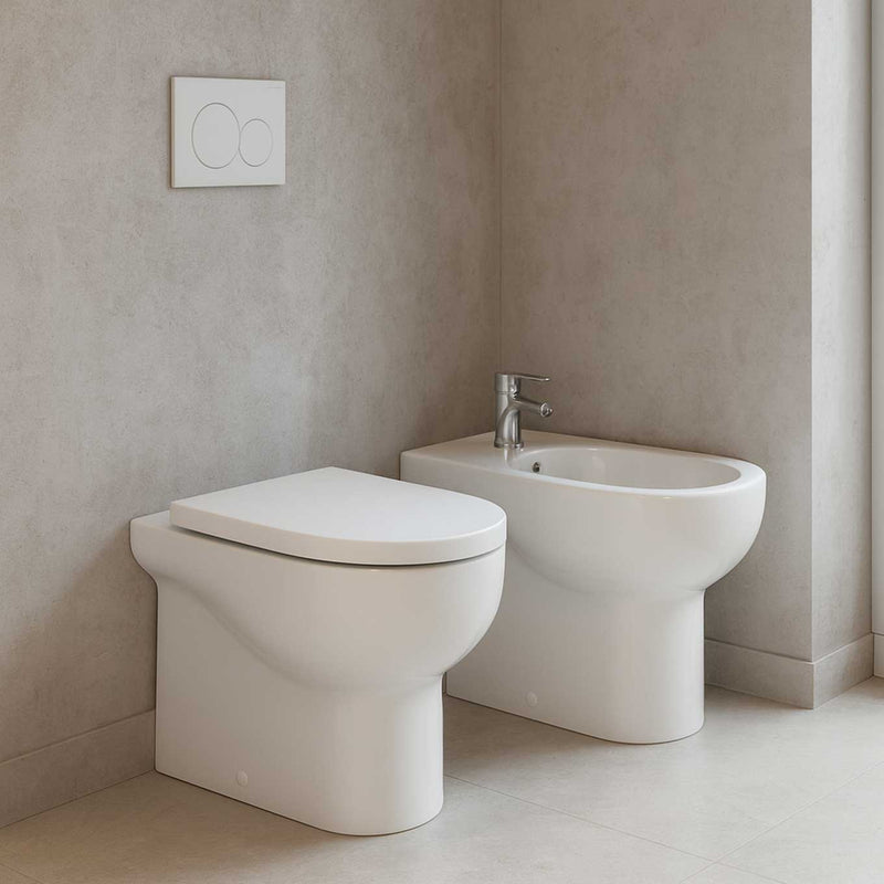 Wandhängende Sanitäranlagen mit versetztem Ablauf Ceramica Azzurra Nuvola mit Soft-Close-Sitz 55x35xH48 cm