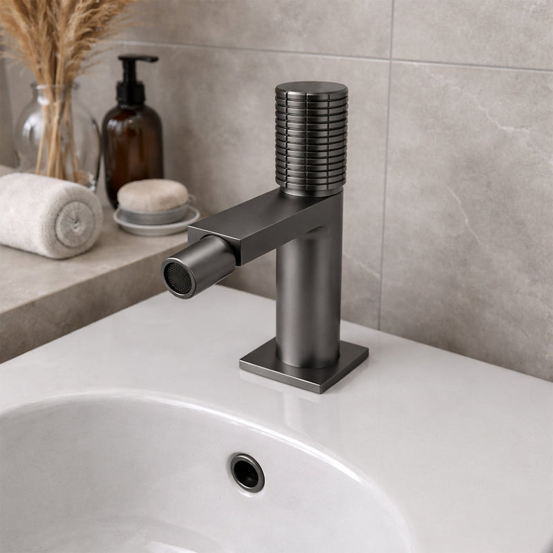 Miscelatore bidet RubiFlux Sculpt con leva incisa - Gun Metal