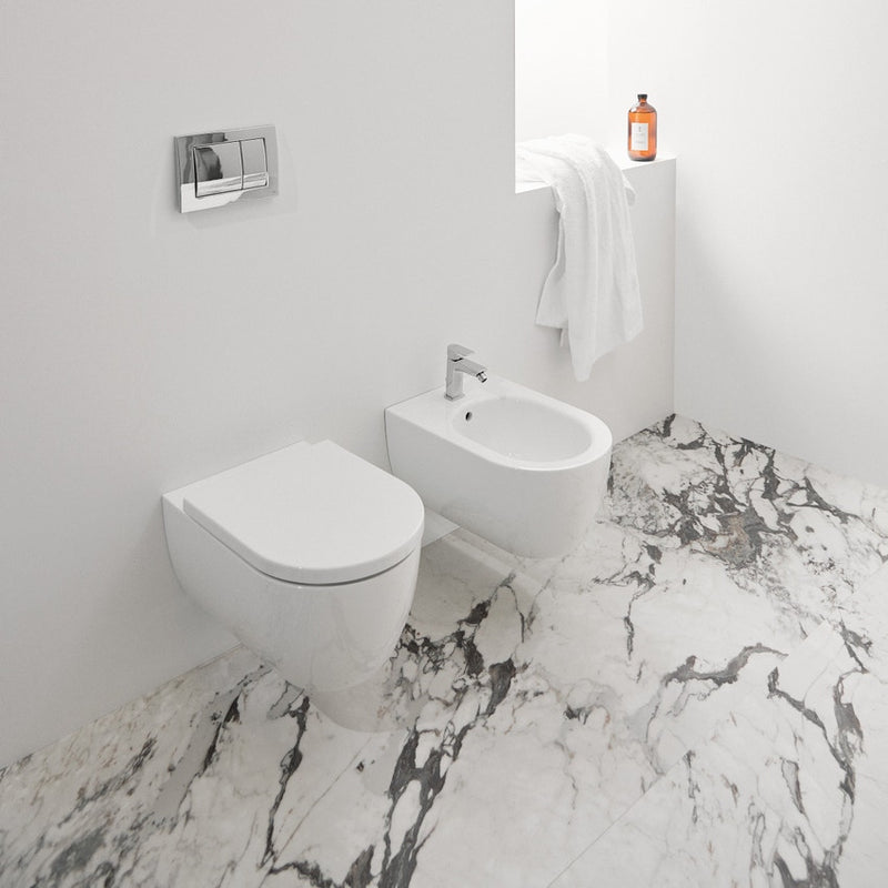 Sanitari sospesi Ideal Standard Blend Curve vaso con AquaBlade, Bidet e sedile soft close