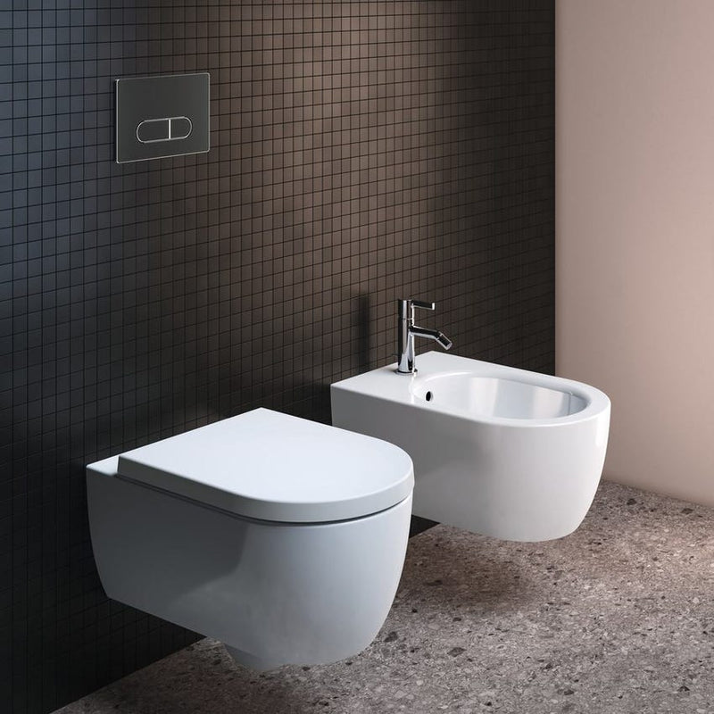 Sanitari sospesi Ideal Standard Blend Curve vaso con AquaBlade, Bidet e sedile soft close