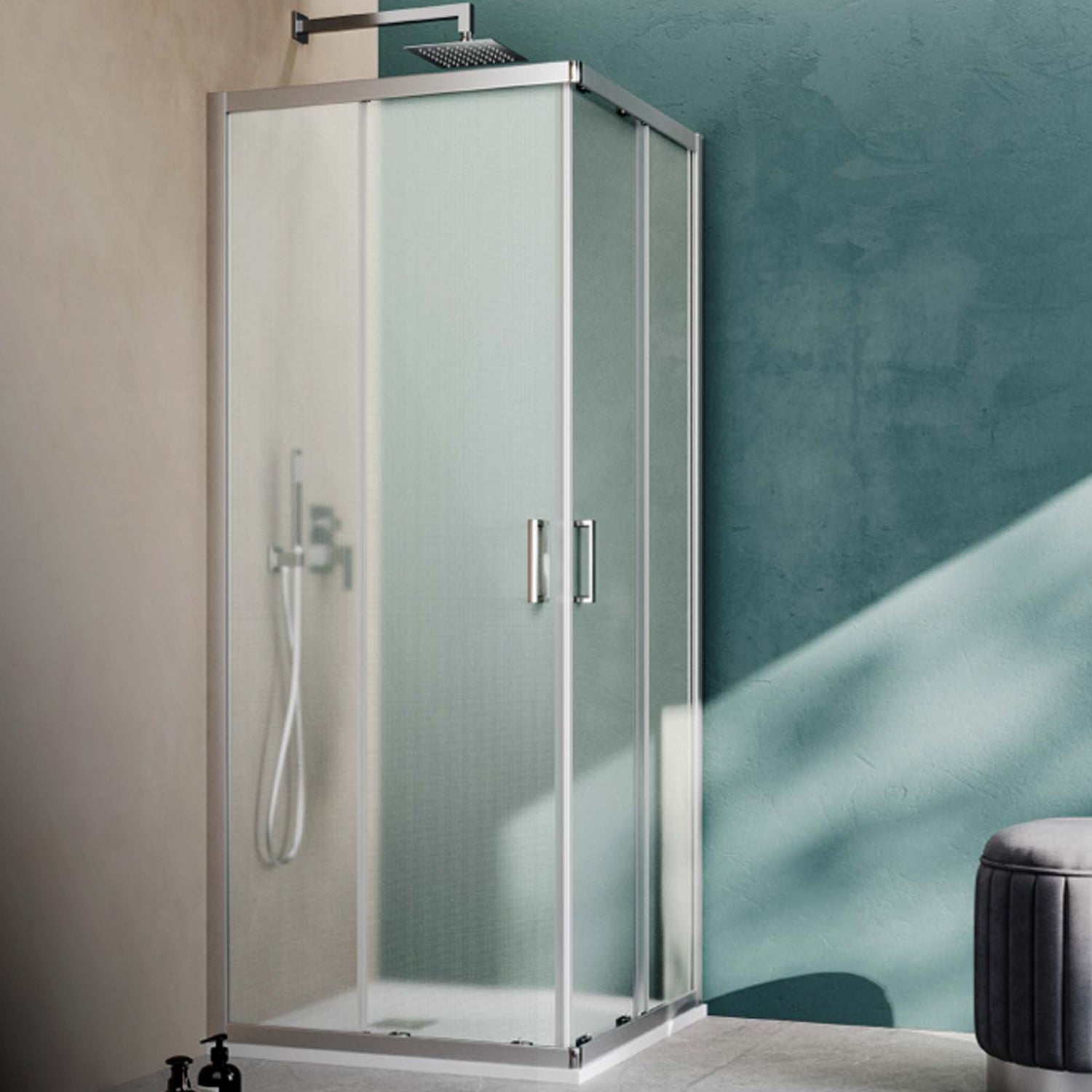 Square corner shower enclosure 100x100 Loop model with textured opaque Smart Clean anti-limescale glass
