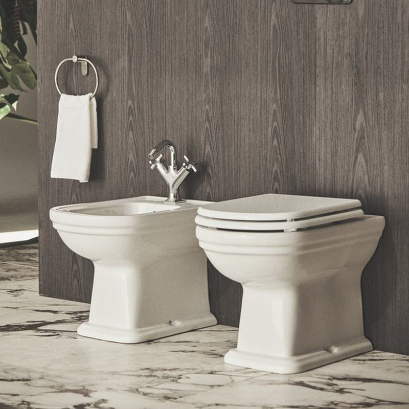 Sanitari Classici Filo muro Ideal Standard Calla vaso, Bidet e sedile soft close E222501+E222601+E251801