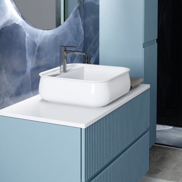 Lavabo da appoggio 41x41 in ceramica bianca con foro rubinetteria BathCore modello Aura 40