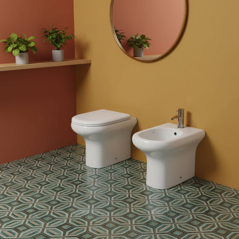Sanitari filo muro moderni Rak Compact wc + bidet + sedile normal close in ceramica bianco lucido
