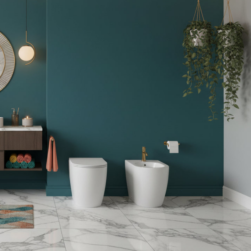 Sanitari filo muro senza brida scarico Traslato fino a 26 cm BathCore Kover wc + bidet + sedile soft close.