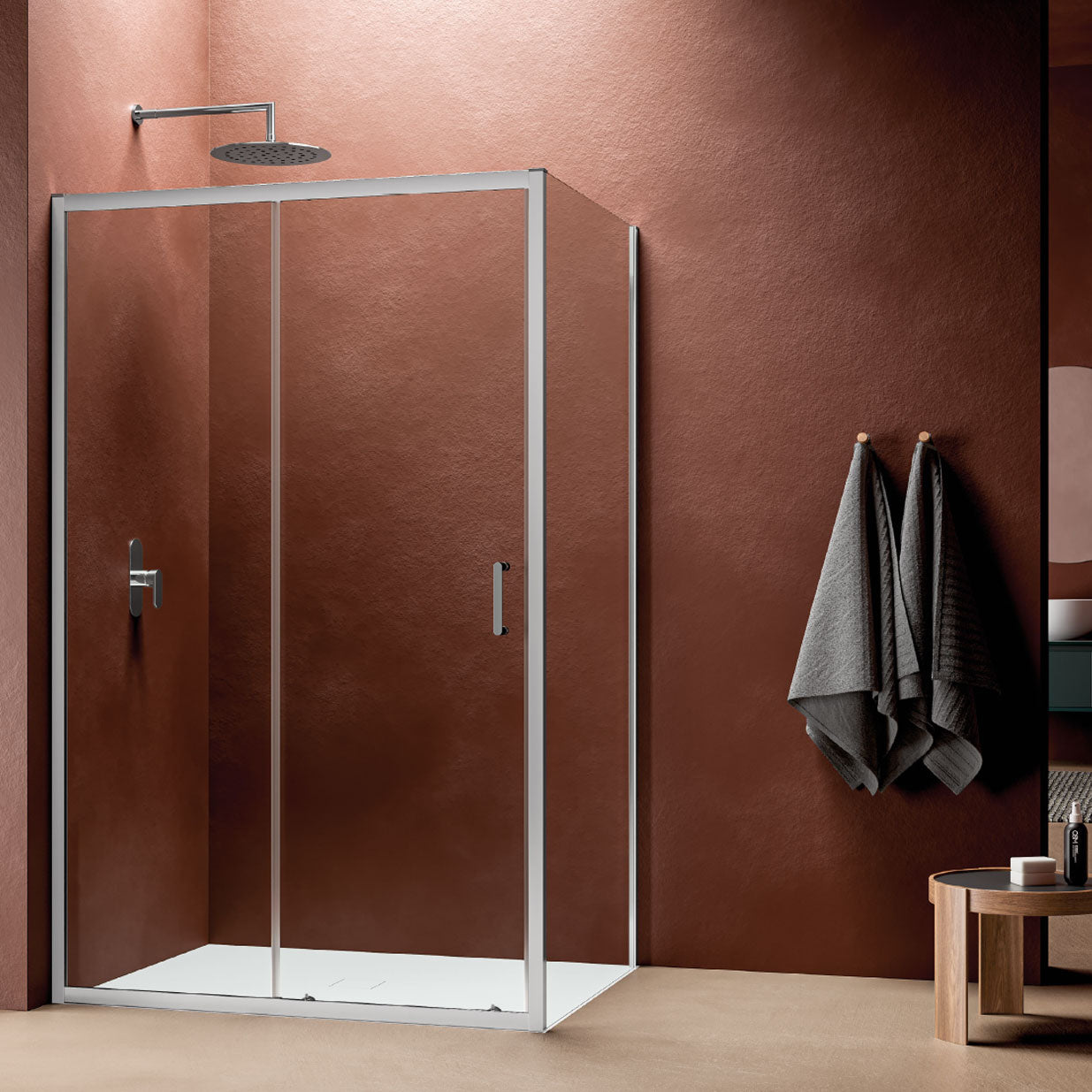 Porta scorrevole Perla 150 cm alluminio brillantato e cristallo trasparente anticalcare con anta sganciabile